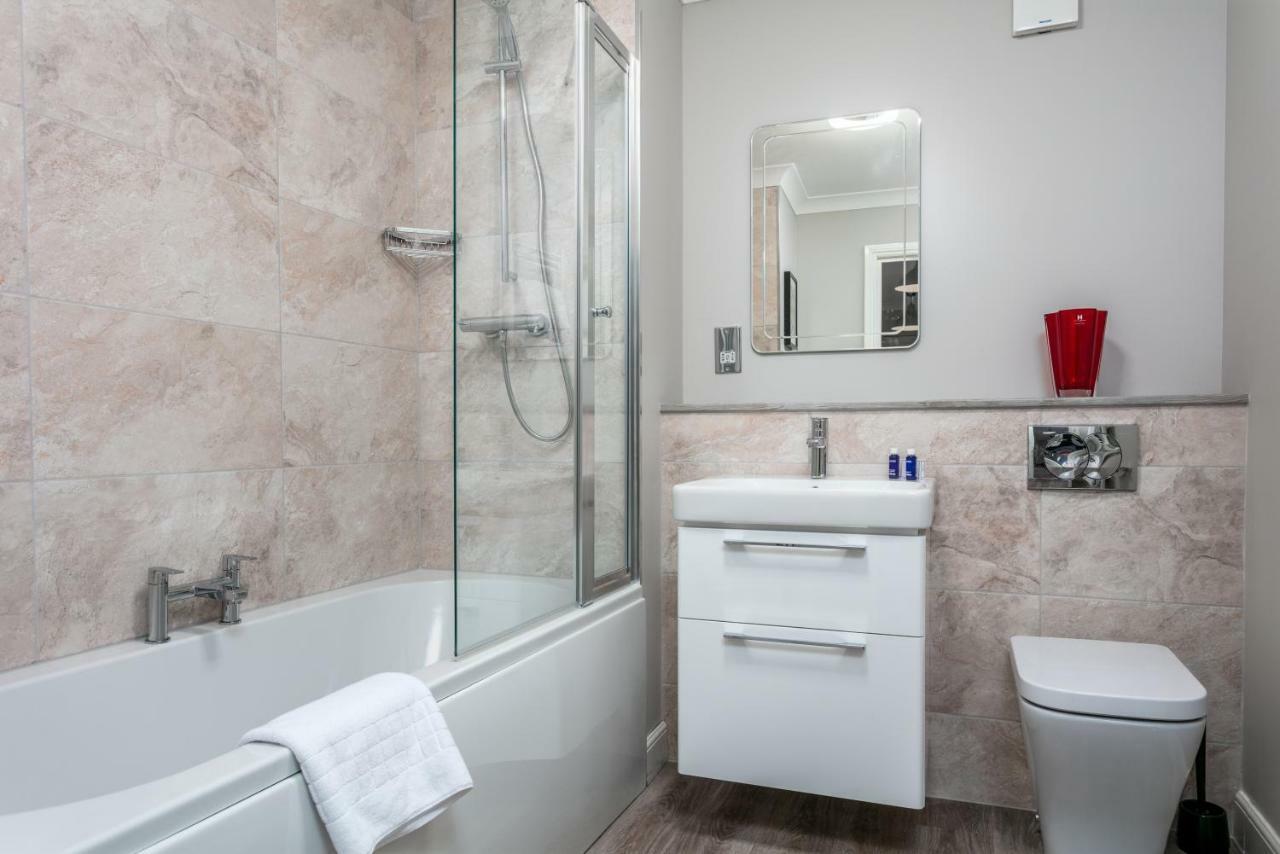 Iona Residence - Donnini Apartments Ayr Kültér fotó